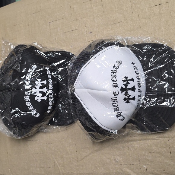 NWT Set Of 2Gas Station Trucker Hats Black & White O94 - Picture 4 of 6